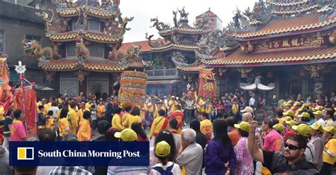 Taiwanese military bid to store ammunition on temple grounds .